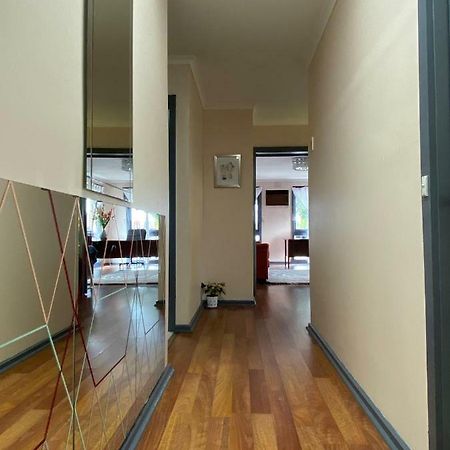 Entire Hume House Villa Melbourne Kültér fotó
