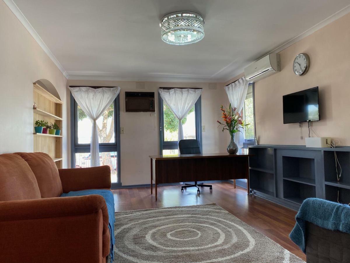 Entire Hume House Villa Melbourne Kültér fotó